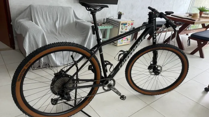 MTB cannondale lefty aro 29 tam 19 carbono