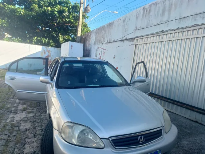 Honda Civic Sedan EX 1.6 16V Aut. 4P (nacion.) 1999