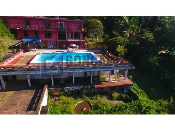 Chácara Rural à venda em Balneária (SBC) 6 suítes, piscina e churrasqueira