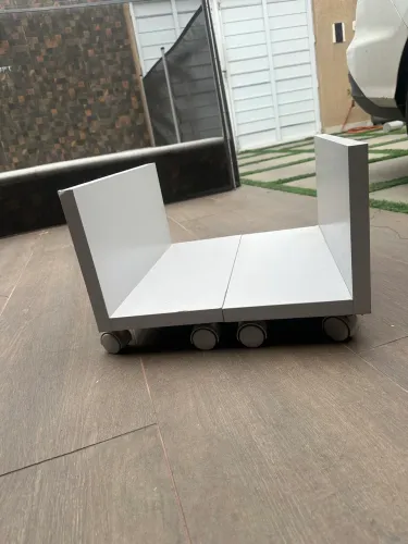 Suporte de chão para som, computador/CPU  e etc