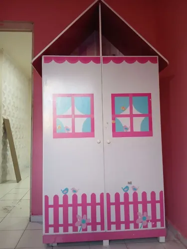 Guarda roupa infantil
