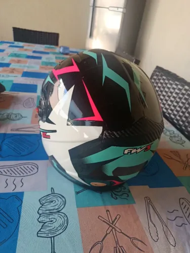 Capacete