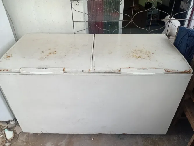 Vende-se FREEZER COOLER H500 1.600