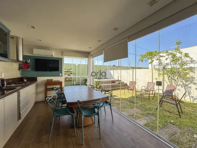 Casa mobiliada com 03 dormitórios e espaço gourmet à venda - Condomínio Pateo Marbella Xan