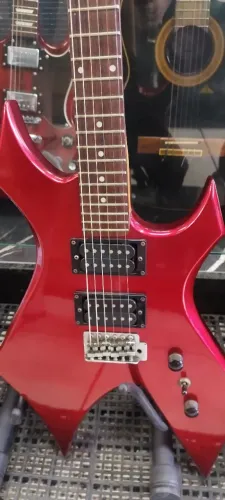 GUITARRA BC RICH WARLOCK