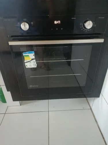 Vendo um forno de embutir 80 LTS Electrolux 