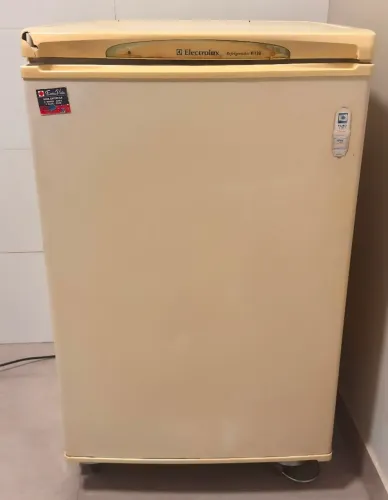 VENDO FRIGOBAR