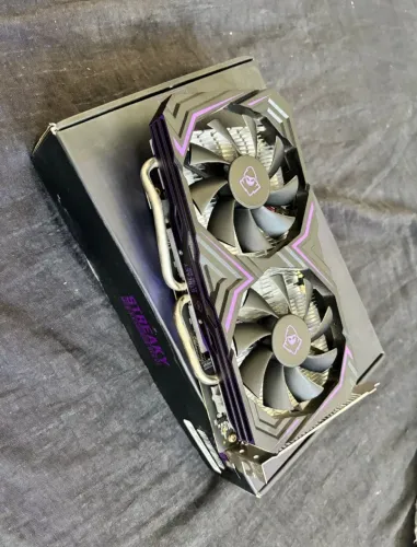 RX580 8GB STREAKY V1