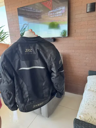 JAQUETA DE MOTOCICLISTA. 