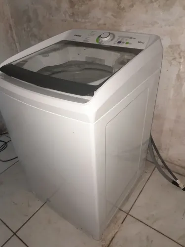 Maquina de lavar Roupas CONSUL 15kg (quase não foi usada)