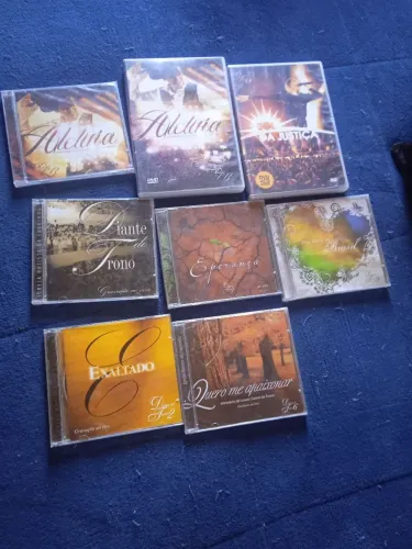 6 cds e 2 dvds diante do trono alguns lacrados