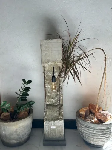 Luminarias decorativas de concreto - 1 metro altura x 20cm largura.