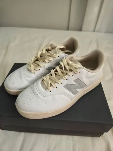 Tenis NEW BALANCE branco/creme - tamnho 41