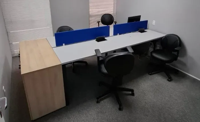 Mesa Escritório. Bancada 4 pessoas