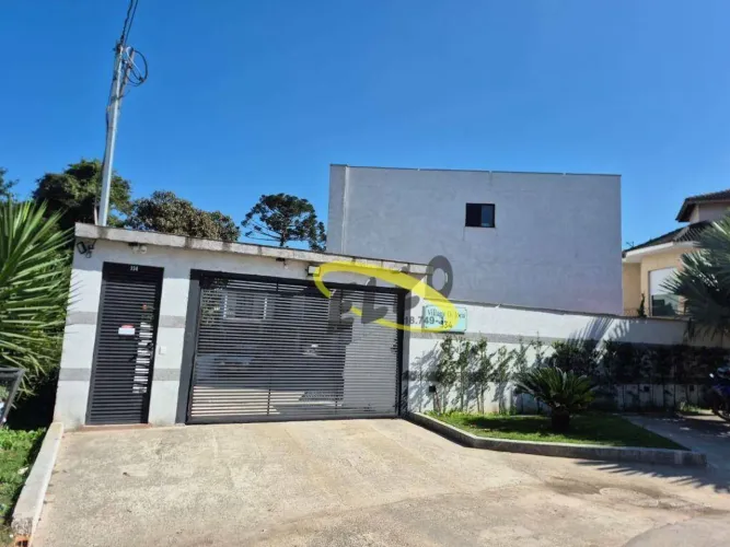 Casa com 2 dormitórios para alugar, 90 m² por R$ 3.000,00/mês - Outeiro de Passárgada - Co