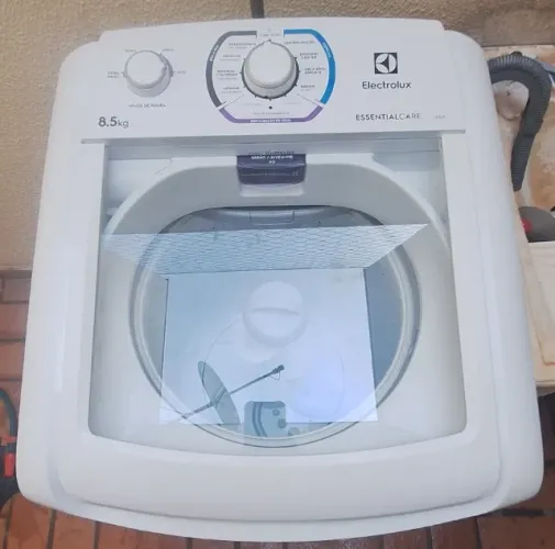 Máquina de Lavar (Novo - pouco uso)