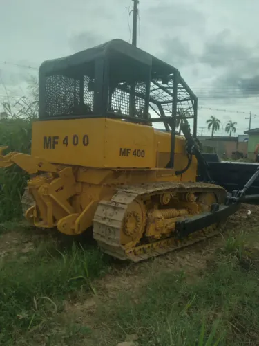 Trator de esteira 150 mil 