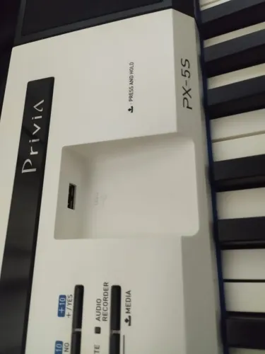 Piano privia px5s