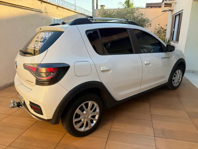 Renault Stepway Zen Flex 1.0 12V Mec. 2025