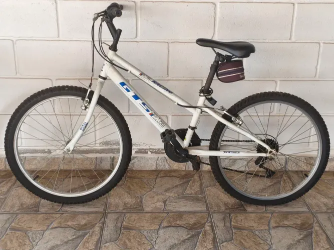 Vende-se bicicleta