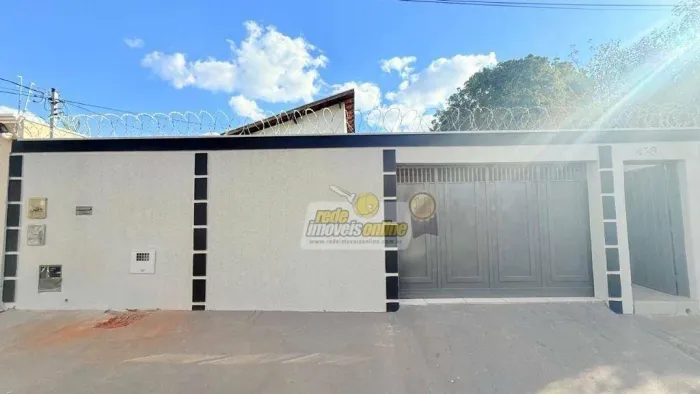 Casa com 2 dormitórios à venda, 217 m² por R$ 380.000,00 - Jardim Nenê Gomes - Uberaba/MG