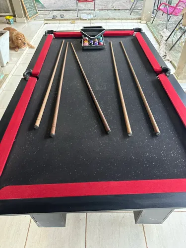 Vendo mesa de sinuca completa