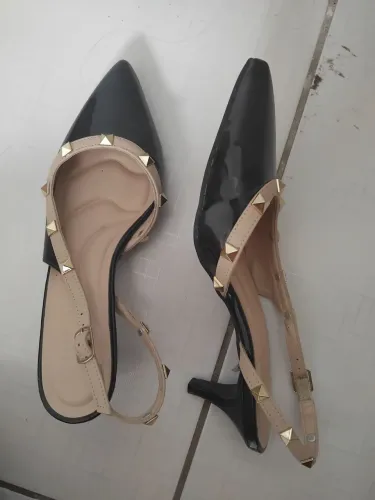 Sandalia modelo slingback Constance