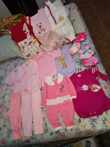 Roupa de bebê menina