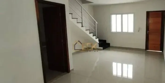 Sobrado com 2 dormitórios à venda, 100 m² por R$ 477.000,00 - Praia das Palmeiras - Caragu