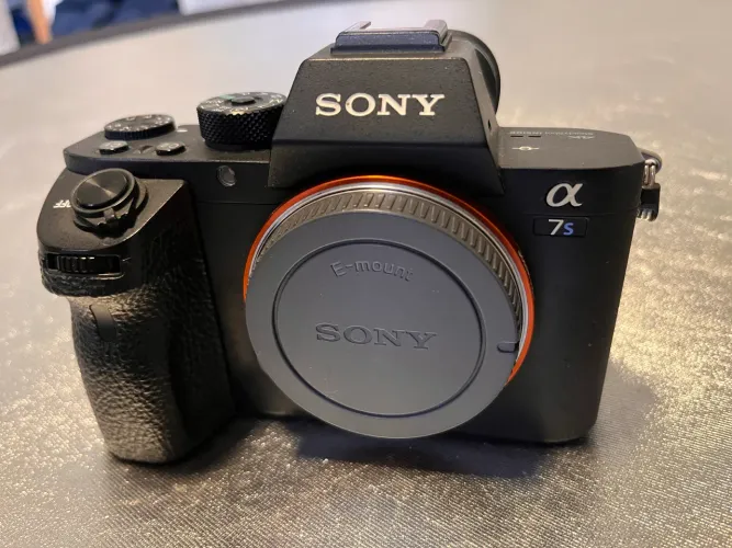 SONY a7s2 + 35mm ZEISS