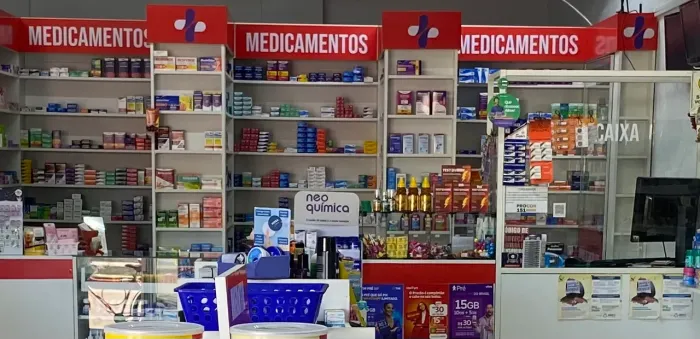Vende-se Drogaria