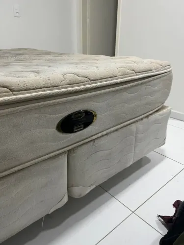 Cama box queen Simmons