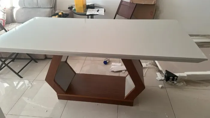Mesa de Jantar tampo de vidro, 6 lugares - Modelo Alvorada