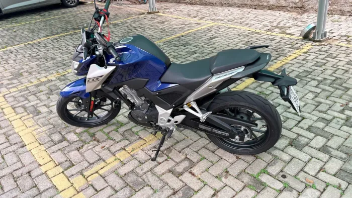 Honda CB 300f Twister Flex 2026