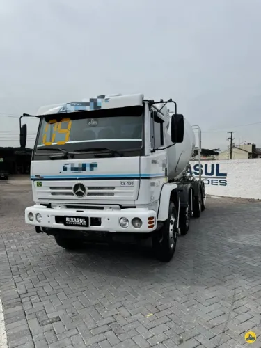MB 2726 ANO 2009 8X4 BETONEIRA