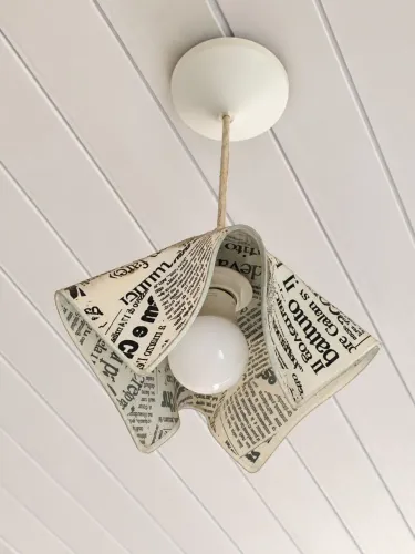 Pendente Decorativo Vintage com Estampa de Jornal