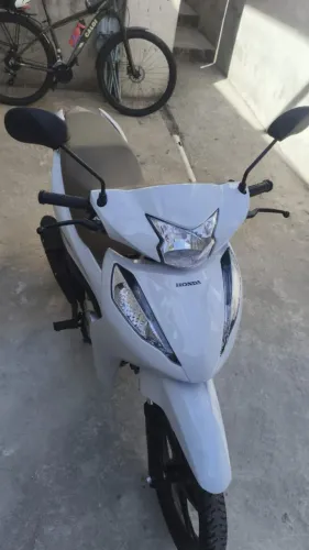 Biz <br>26/26<br>Manual e chave reserva<br>Único dono<br>1.500 km rodados