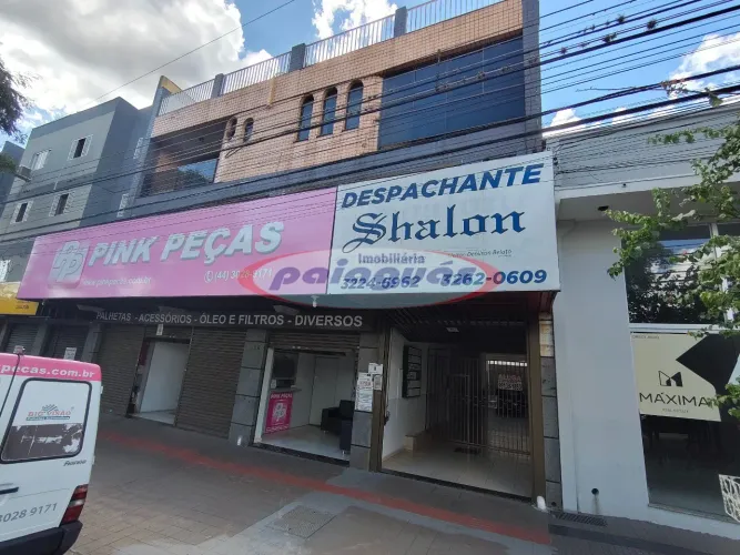 Sala em Sobreloja para alugar no bairro Zona 05 - Maringá/PR