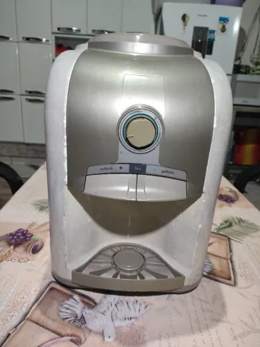 Bebedouro de mesa Esmaltec 