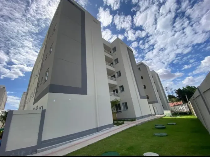 APARTAMENTO NO TERCEIRO ANDAR NO SIQUEIRA COM PISO PRONTO PARA MORAR