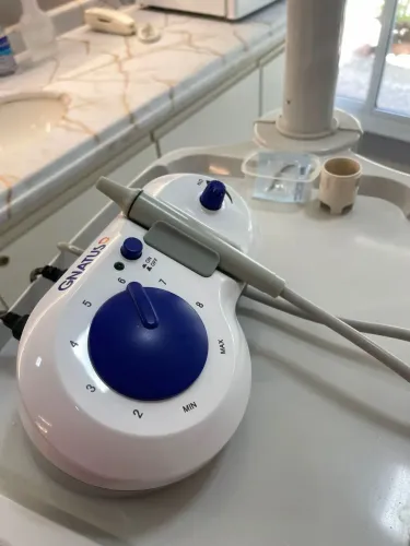ULTRASSOM ODONTOLÓGICO GNATUS EASY SONIC - SEMINOVO