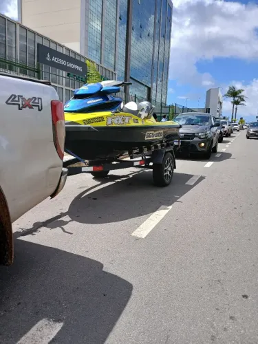 Jet Ski Sea-Doo RXT 215 (Ano 2011) + Carretinha