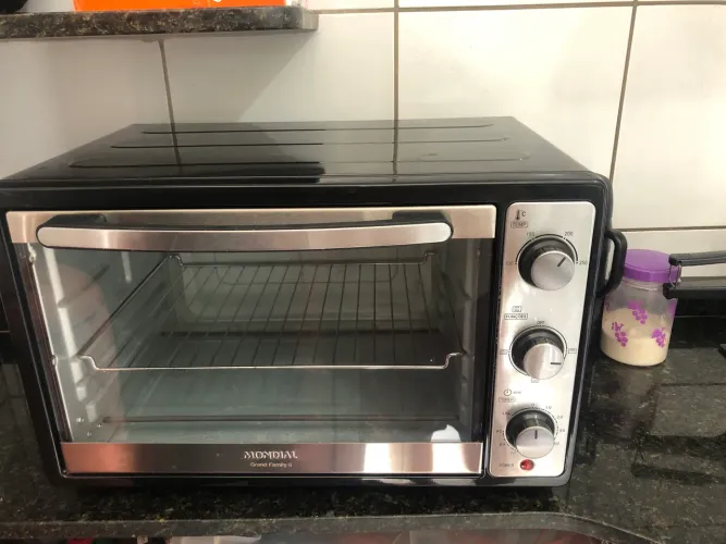 Forno Mondial 52L bem novinho