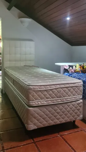 Cama Completa com Colchão, Base e Cabeceira F.A. Colchões
