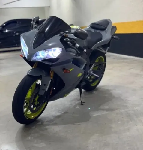 Yamaha Yzf R1 2006 1000 cilindrada