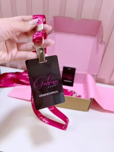 Crachás personalizados, cordões personalizados e carterinhas!