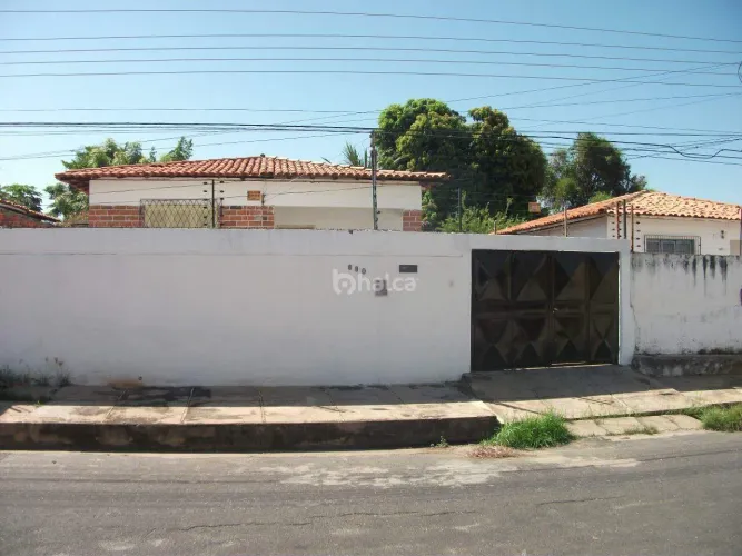 Casa Residencial para aluguel, no bairro Acarape, Teresina/PI