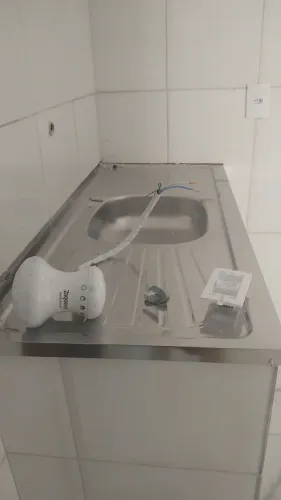 KITNETE NO PRIMEIRO ANDAR C/GARAGEM EM ARNIQUEIRAS ÁGUA CLARAS