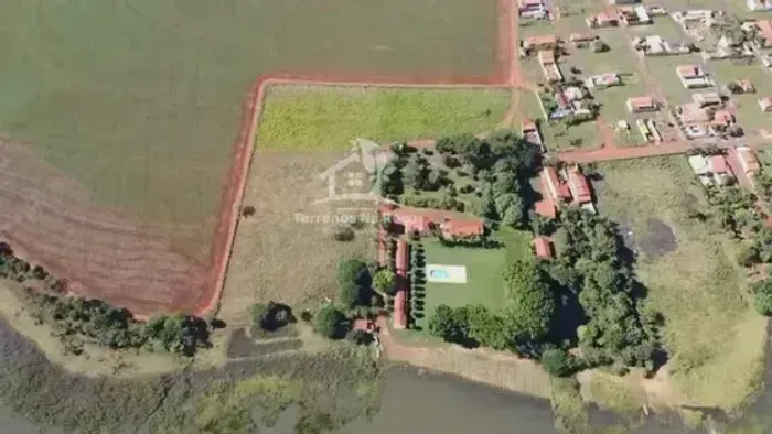 Pousada em Planura MG ás margens do Rio Grande com 14 apartamentos Perto de Barretos