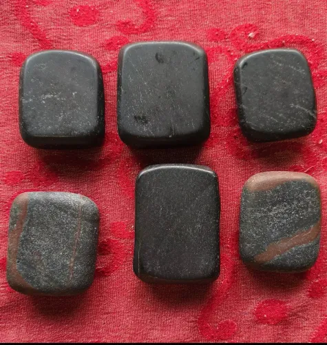 Kit 6 pedras quentes (basalto) Segredos da Terra 6cm